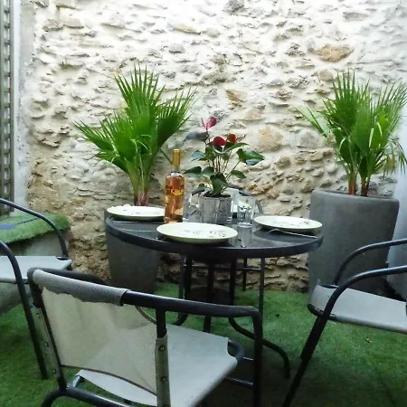 De Ly's - Vue Sur La Cite Medievale